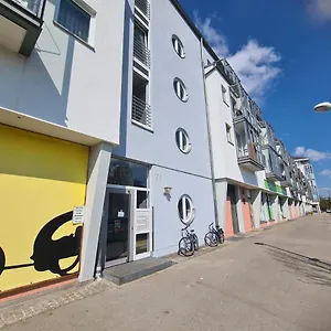 south-apartment-modern-stylish-for-2-parking.com-bavaria.com/